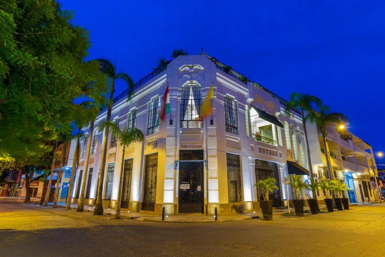 Hotel Republicano 1910 Girardot Buitenkant foto